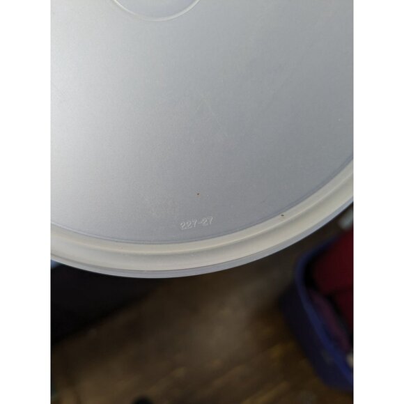 Vintage Tupperware Microwave Reheatable Red Divided Container Sheer Lid - Picture 4 of 7